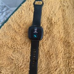 Fitbit Versa 4