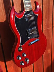 2026 Gibson SG Standard Left Handed + Hard Case (Delivery available)