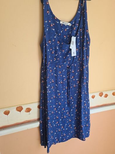 womens RIP CURL beach nomadic sun dress pacific blue floral pattern Size 12 medium  BRAND NEW BNWT