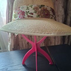 stand for hats