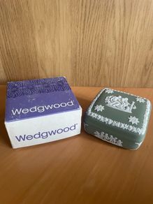 Vintage Wedgwood Jasperware Lidded Box