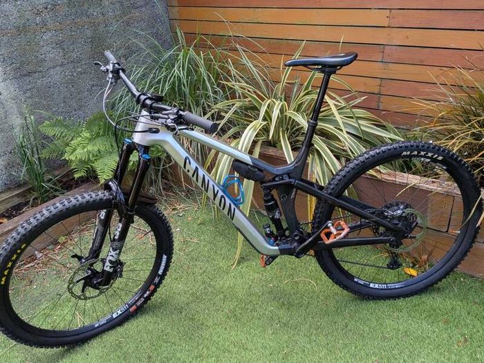 Canyon Strive CFR SIZE L
