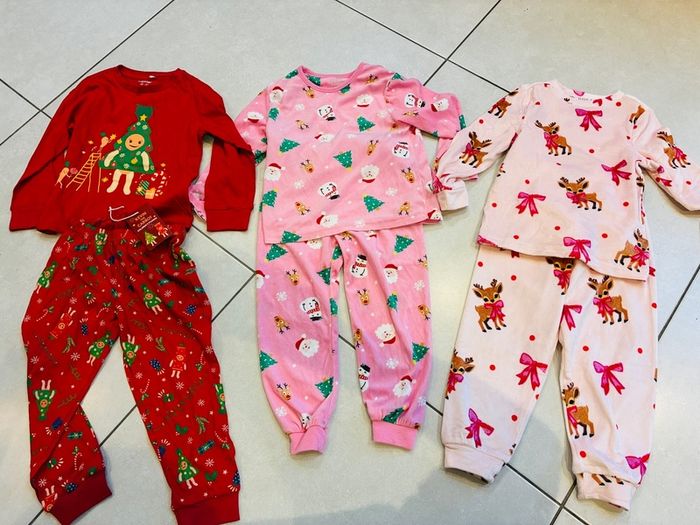 Christmas pyjamas age 3-4