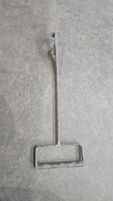 Manhole cover lifter