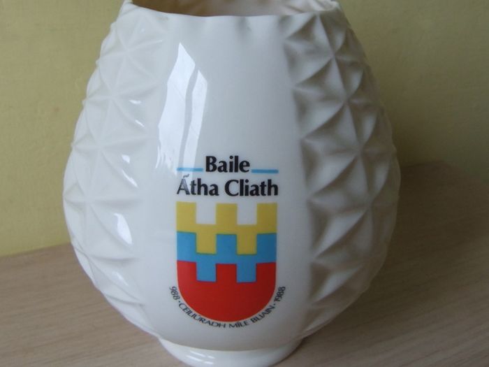 Dublin 1988 Millennium Vase