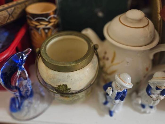 Whole Lot of Ornaments and Decorative Items