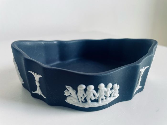 Wedgwood Black Jasperware Bowl Trinket Dish Cherub Relief Made in England