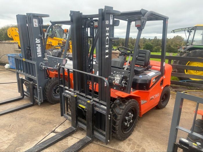 Diesel forklifts 2.5,3,3.5,5 ton available