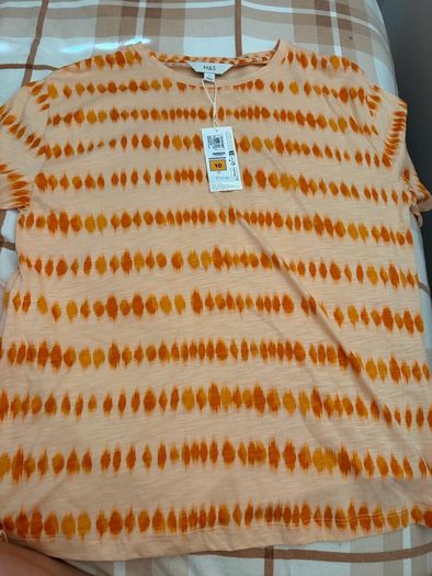 Orange t-shirt