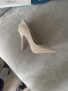 kurt geiger gold heel UK3