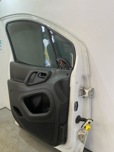 2015 Peugeot Partner passenger door
