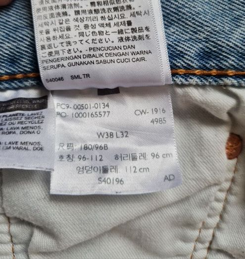 levis 501 Size 38/28 button fly have been shortened from 32" leg In excellent condition