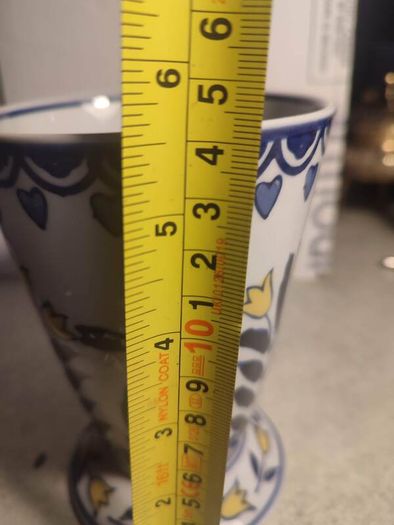 Vintage Des Pots cup vase in very nice condition