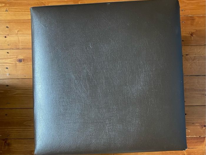 2 Seated storage box with lid one large and one small