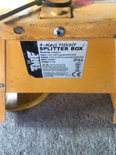 4 Way 110 Volt Splitter boxes