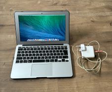 Apple MacBook Air 11 2014 , Core i5 , 4/128Gb