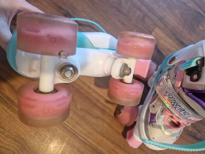 Skates age 31-34