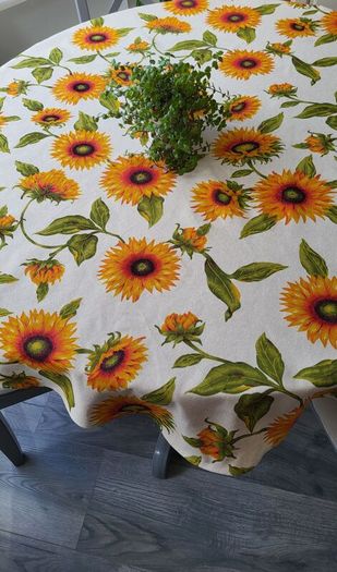 Tablecloth " Sunflowers" Round 140cm. Rectangular 140cm x 200,250, 280cm