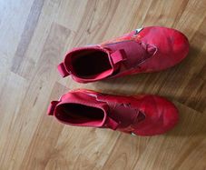 nike football boots size 4