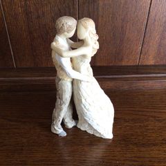 Arora design moment to cherish wedding themed figurine