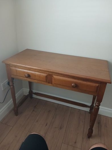 dressing table