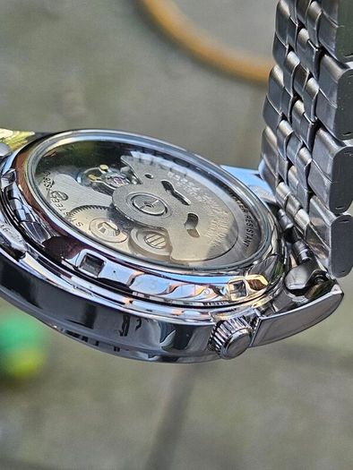 Watch Seiko 5 Automatic.