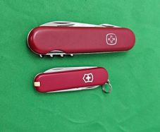 Vintage 1980s Wenger Viking with Victorinox Classic Sd in Combo
