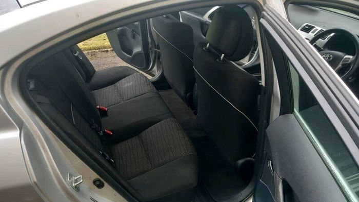 Toyota Avensis 2013