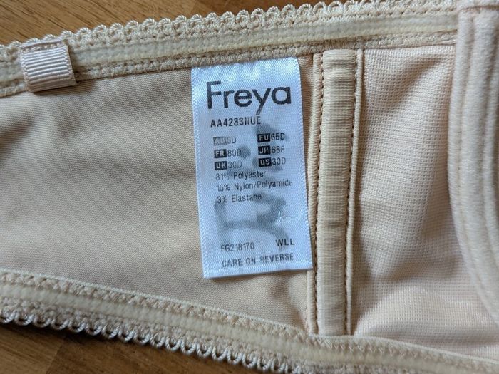 Nude Strapless Bra 30D Freya