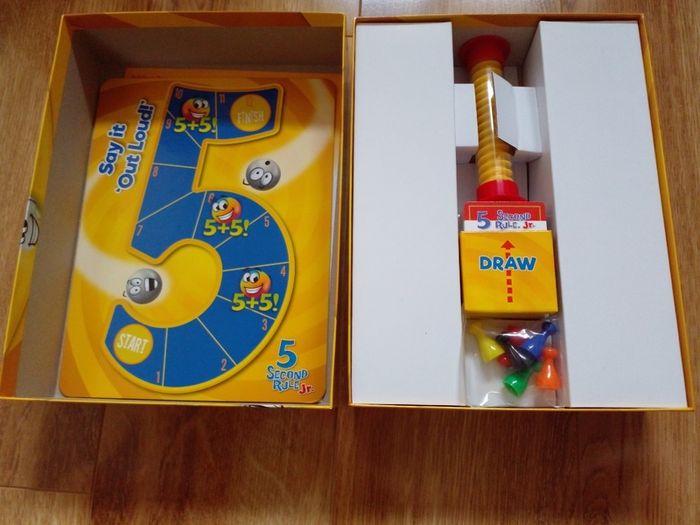 5 Second Rule Junior Game (brand new)