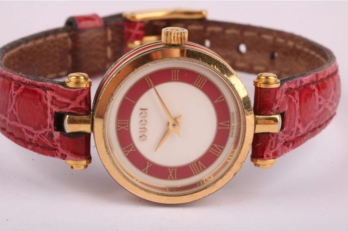 Gucci Sherry Line 2000L Quartz Womes Watch 22mm Gold Plated