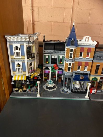 Lego sets 10255 and 10246