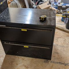 Heavy duty cabinet