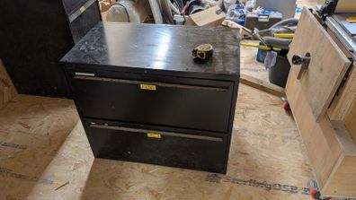 Heavy duty cabinet