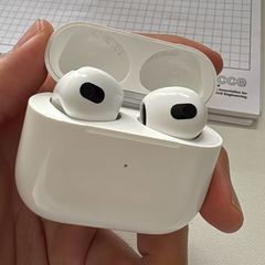 AirPods 3