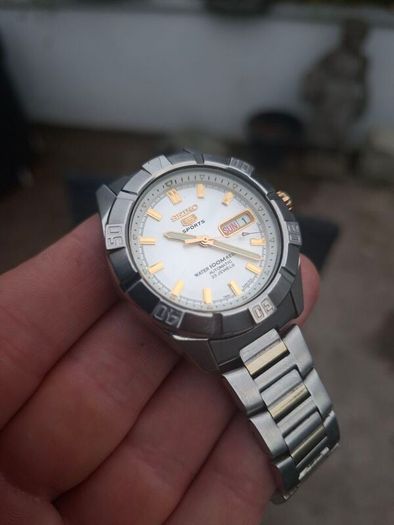 Stunning Japanese made Seiko SS Sport Automatic Watch