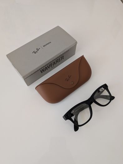 Ray-Ban Meta Wayfarer Smart Gen 2 Glasses | Transitions | Matte Black Medium | Like New