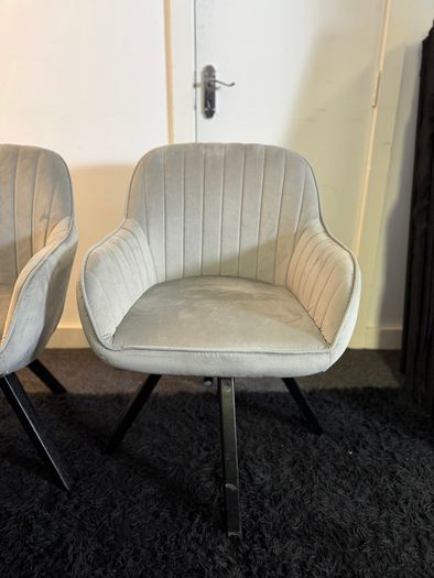 Onsevig Armchair