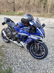 Beautiful 2020 Yamaha R1 fresh new model