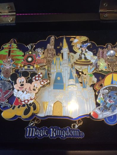 Rare Disney  Magic Kingdom Super Jumbo Pin Limited Edition Of 1000