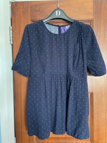 Maternity clothes bundle