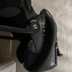 Cybex Cloud G Car Seat & Iso Fix.