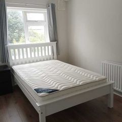 Bed frame and mattress - Monaco White