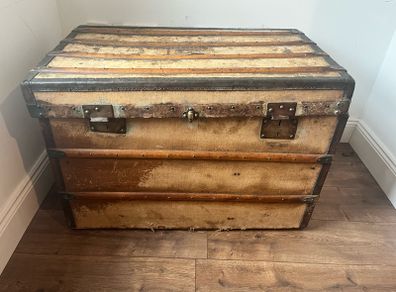 Vintage Chest