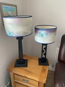 2 table lamps