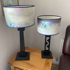 2 table lamps