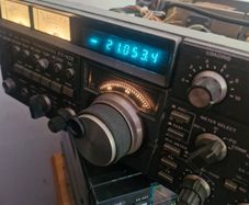 Yaesu ft -102 Icom 720A