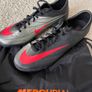 football shoes Image 6