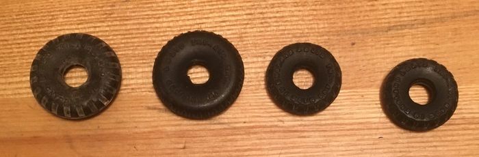 Meccano & Tri-ang tyres/wheels
