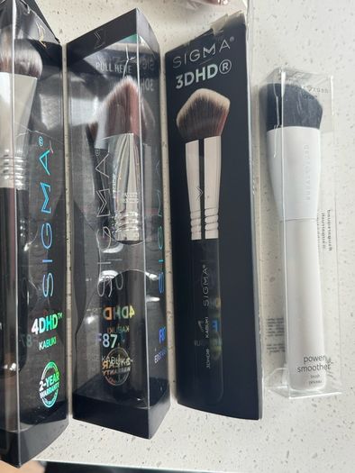 High ends makeup brushes new